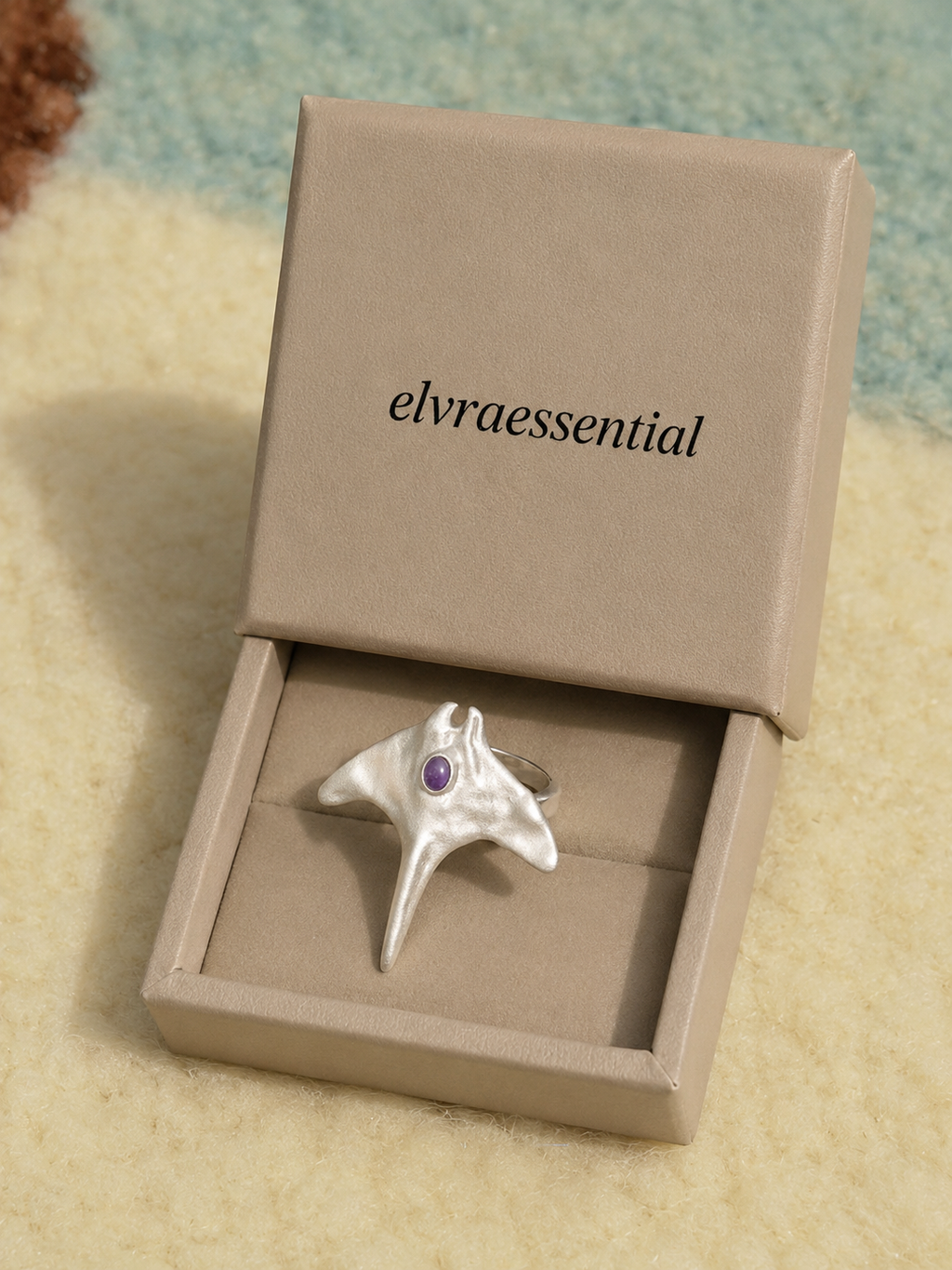 Manta Spirit Amethyst Silver Signet Ring